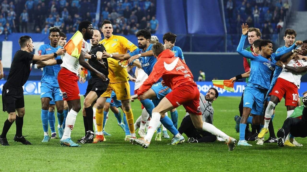 Чемпионат России по футболу